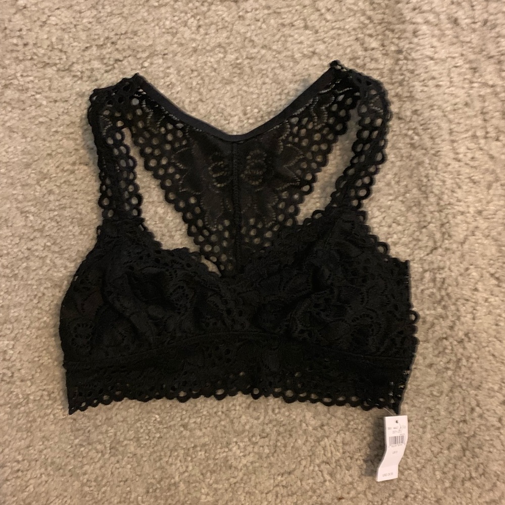 New with tags black lace bralette